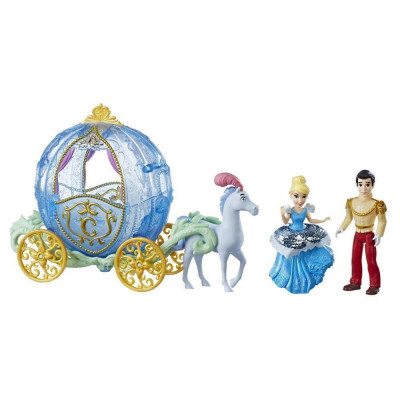 1607762463297disney-princess-royal-carriage-ride-cinderella-and-prince-charming (1).jpg